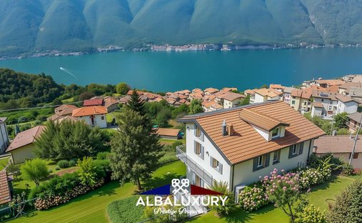 Villa in Nesso, Lombardei, Italien 1