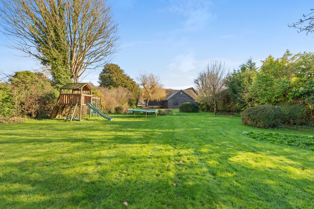 House in Princes Risborough, England 4 - 17486319