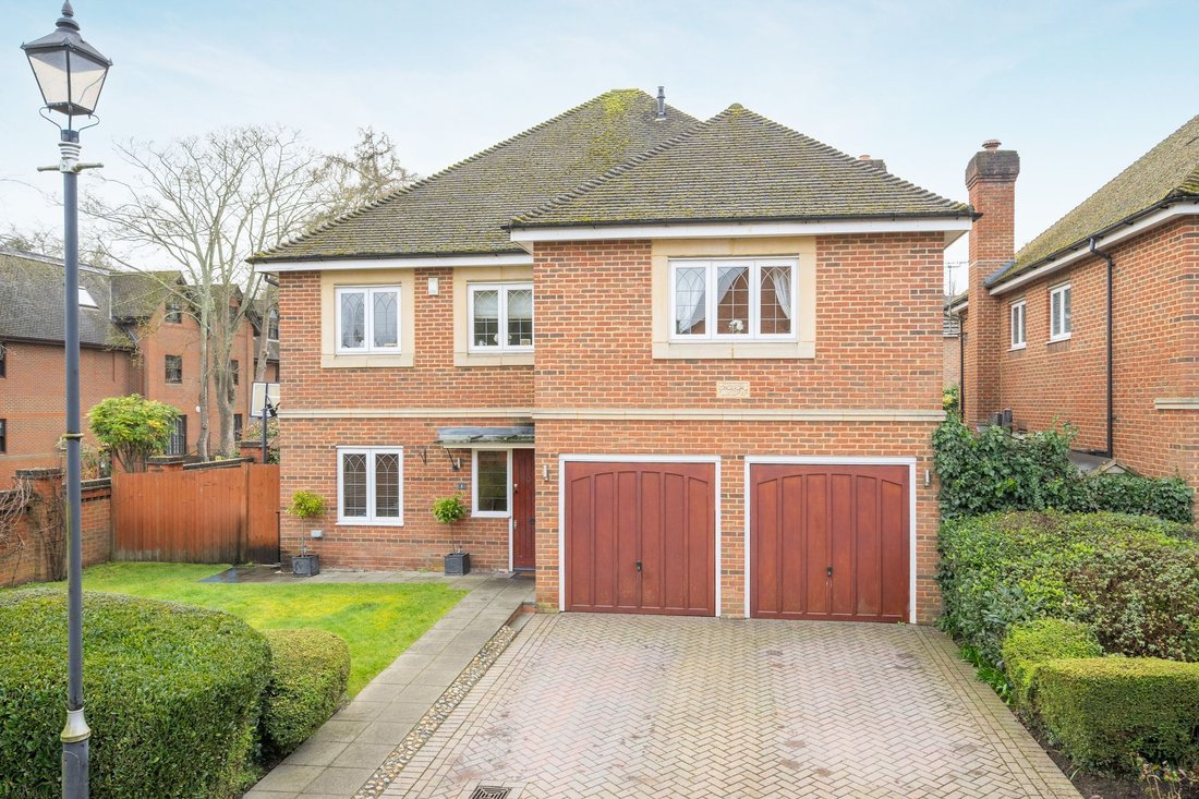 House in Sunninghill, England 1 - 17484929