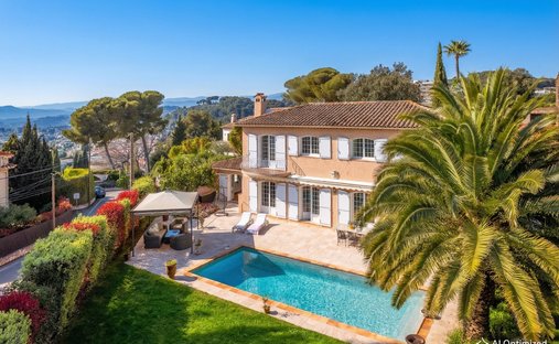 House in Vieux Cannet, Le Cannet, France 1