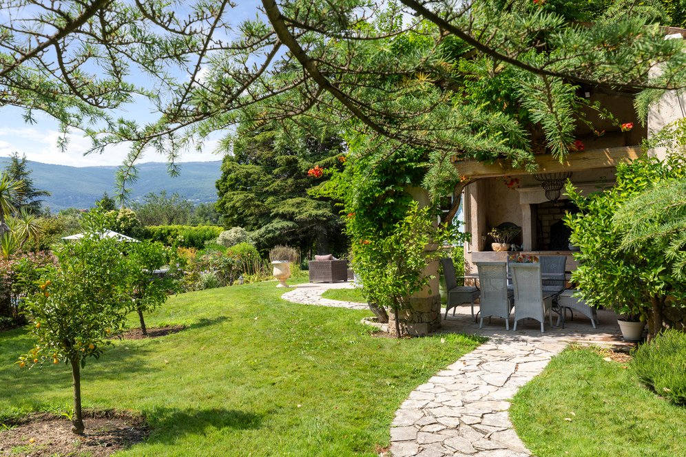 House in Châteauneuf-Grasse, Provence-Alpes-Côte d'Azur, France 3 - 15889190
