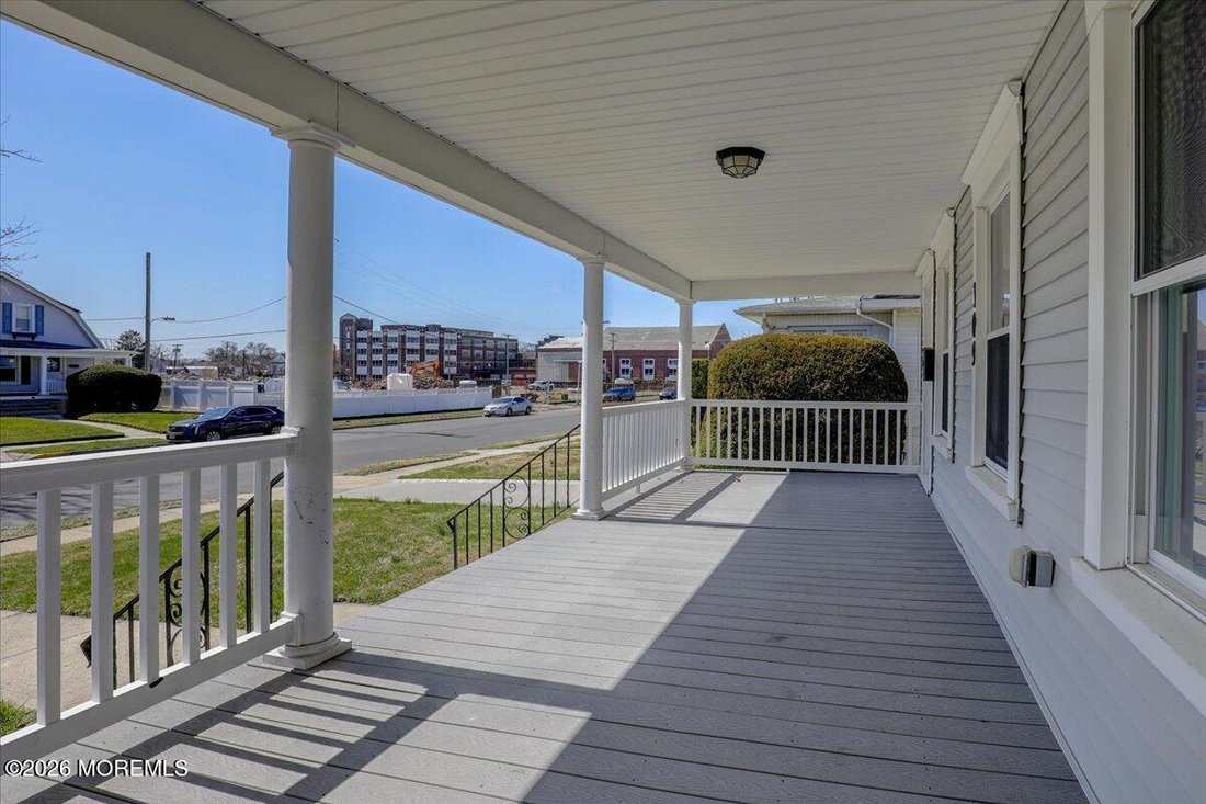 House in Ocean Township, New Jersey, United States 4 - 17479323