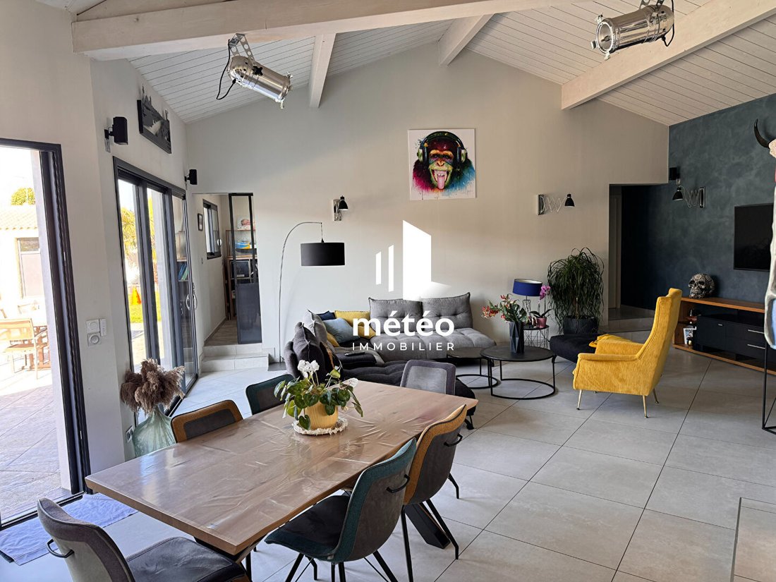 House in Olonne-sur-Mer, Les Sables-d'Olonne, France 2 - 17486241