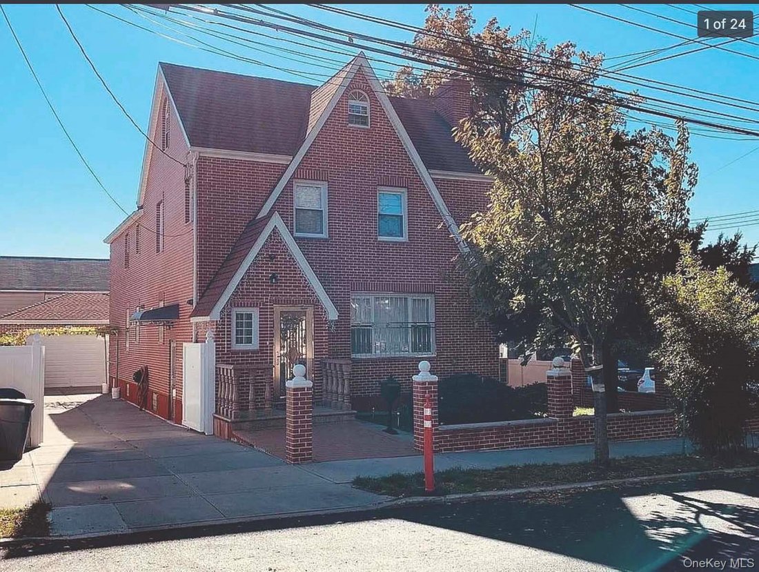 House in New York, New York, United States 1 - 17484607