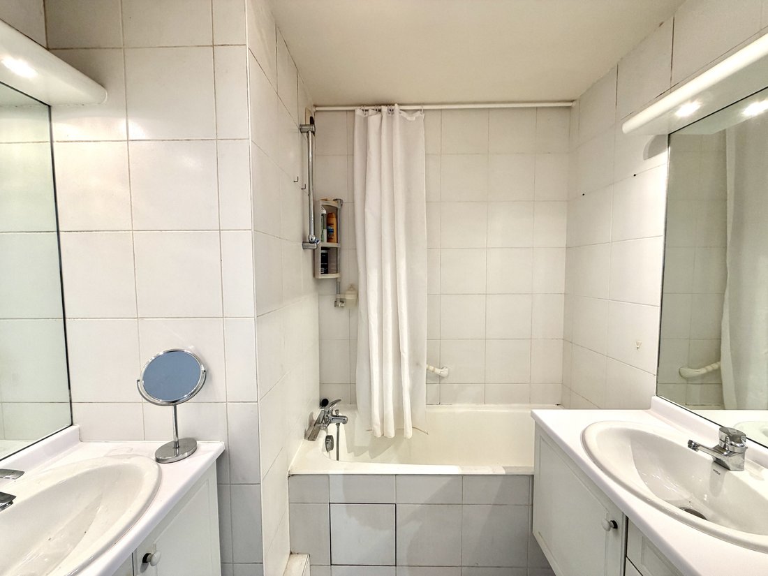 Apartment in Léon-Blum Folie-Regnault, Paris 11e Arrondissement, Paris 5 - 17486469