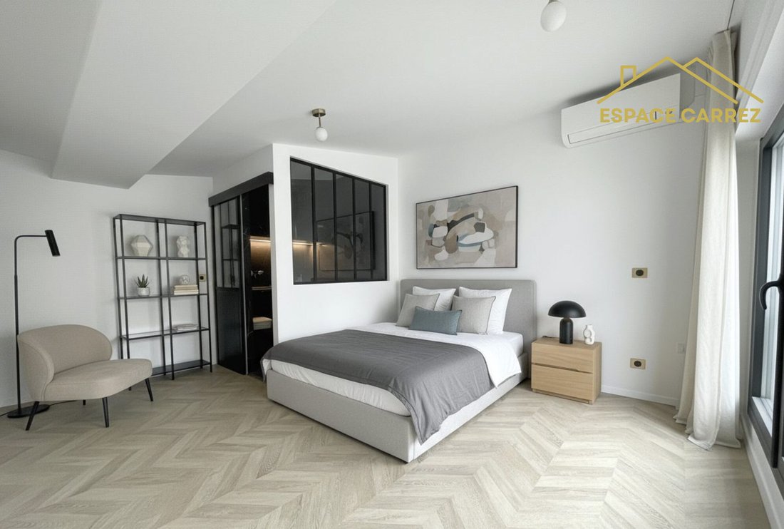 Apartment in Les Lilas, Ile-de-France, France 2 - 17489339