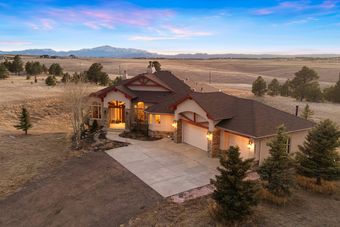 House in Colorado Springs, Colorado, United States 1 - 17482892