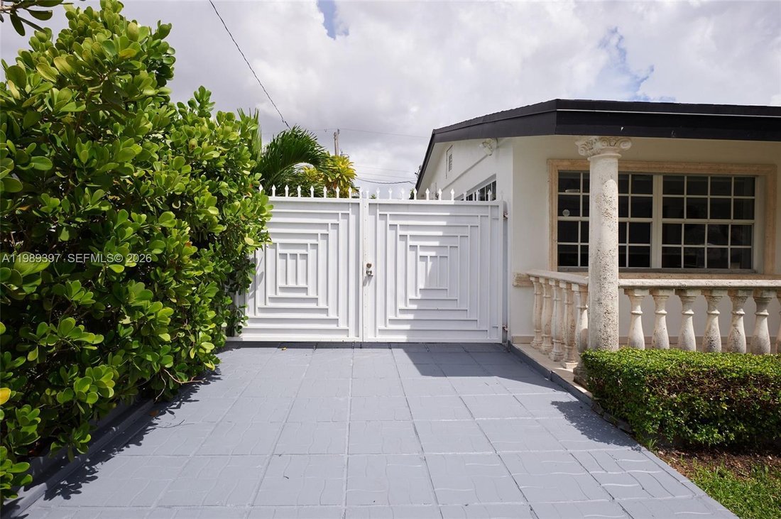 House in Miami, Florida, United States 5 - 17487163
