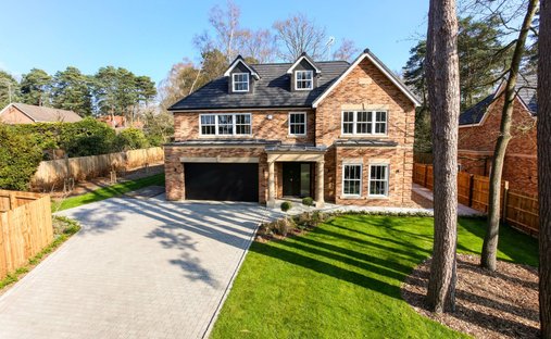House in Sunninghill, England 1