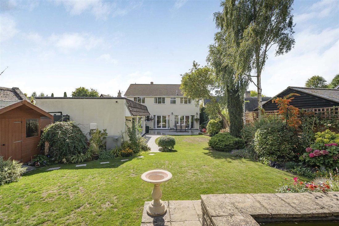 House in Royston, England 3 - 17484548