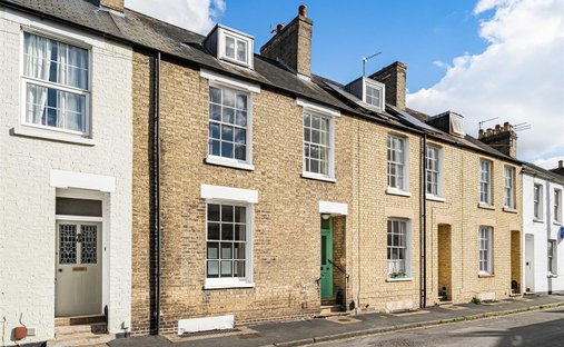 Townhouse in Cambridge, England 1