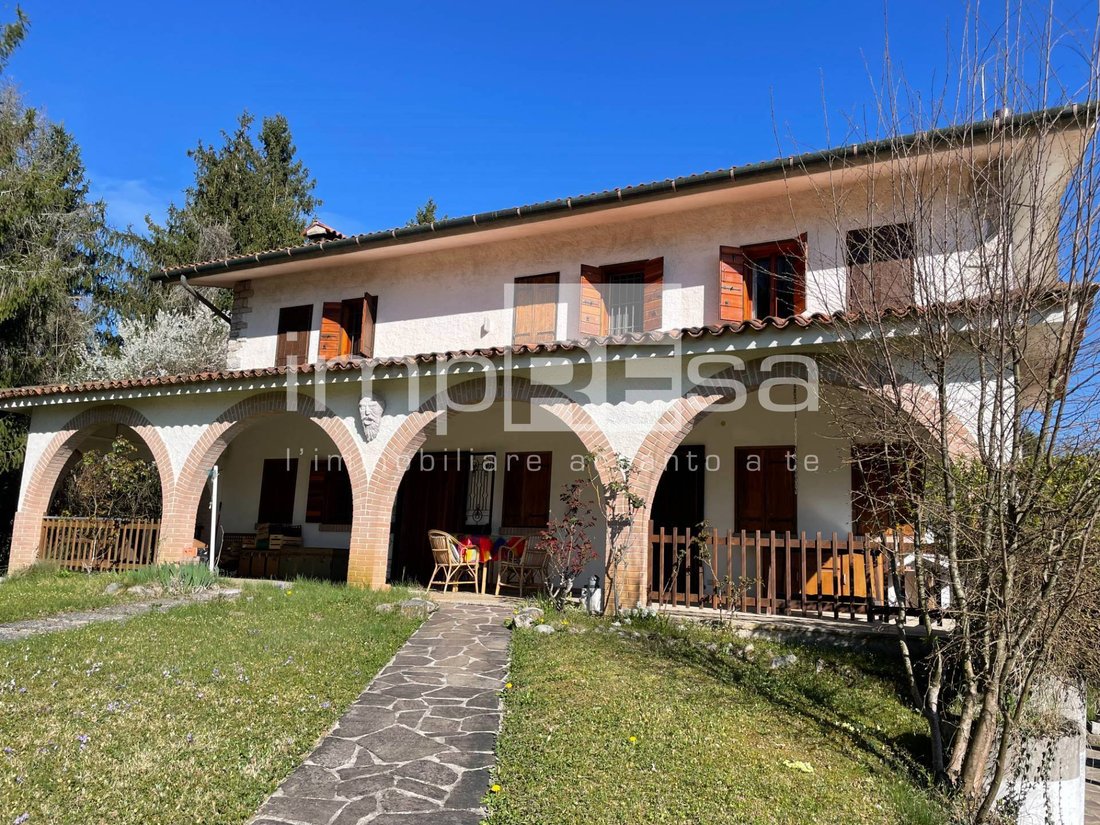 Villa in Soligo, Veneto, Italy 2 - 16847102