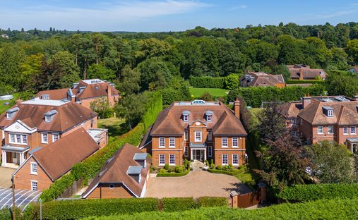 House in Sunninghill, England 1