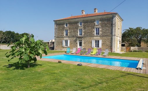 House in La Ronde, Nouvelle-Aquitaine, France 1