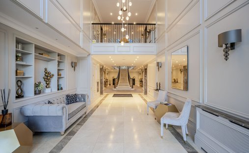 Apartment in Sunninghill, England 1