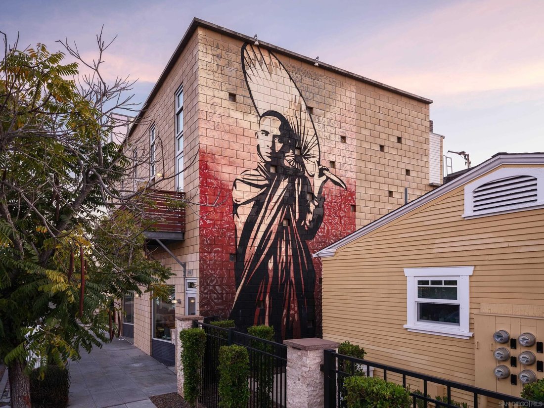 San Diego, California, United States 3 - 17487359