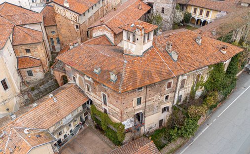 Castillo en Buronzo, Piamonte, Italia 1