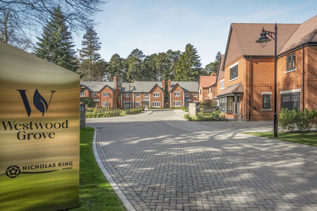 House in Ascot, England 2 - 17489707