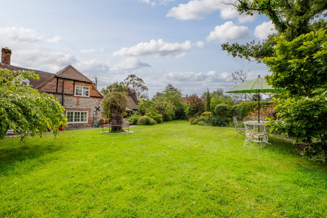 House in Speen, Lacey Green, England 4 - 17485047