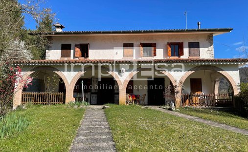 Villa in Soligo, Veneto, Italy 1