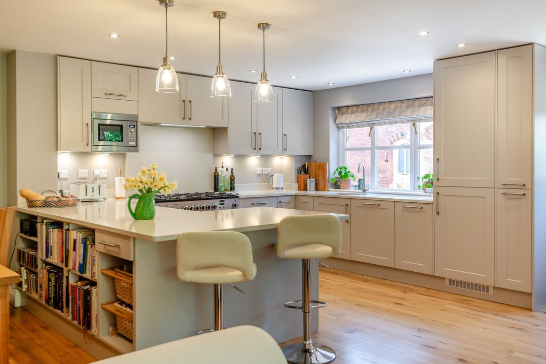 House in Sunninghill, England 3 - 17484650