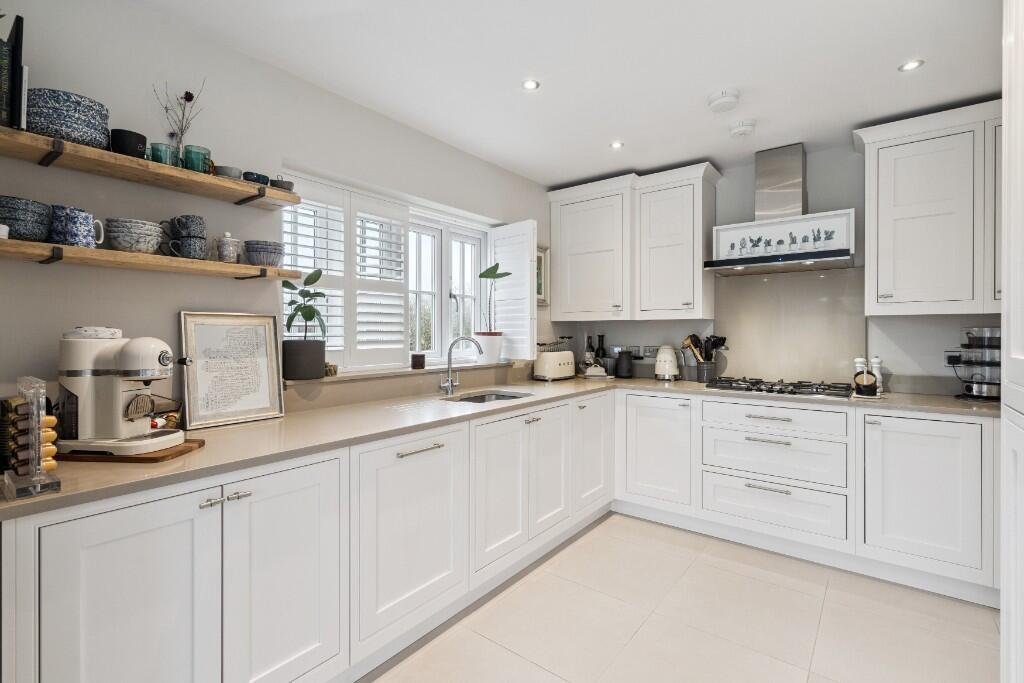 House in Aston Clinton, England 2 - 17485666
