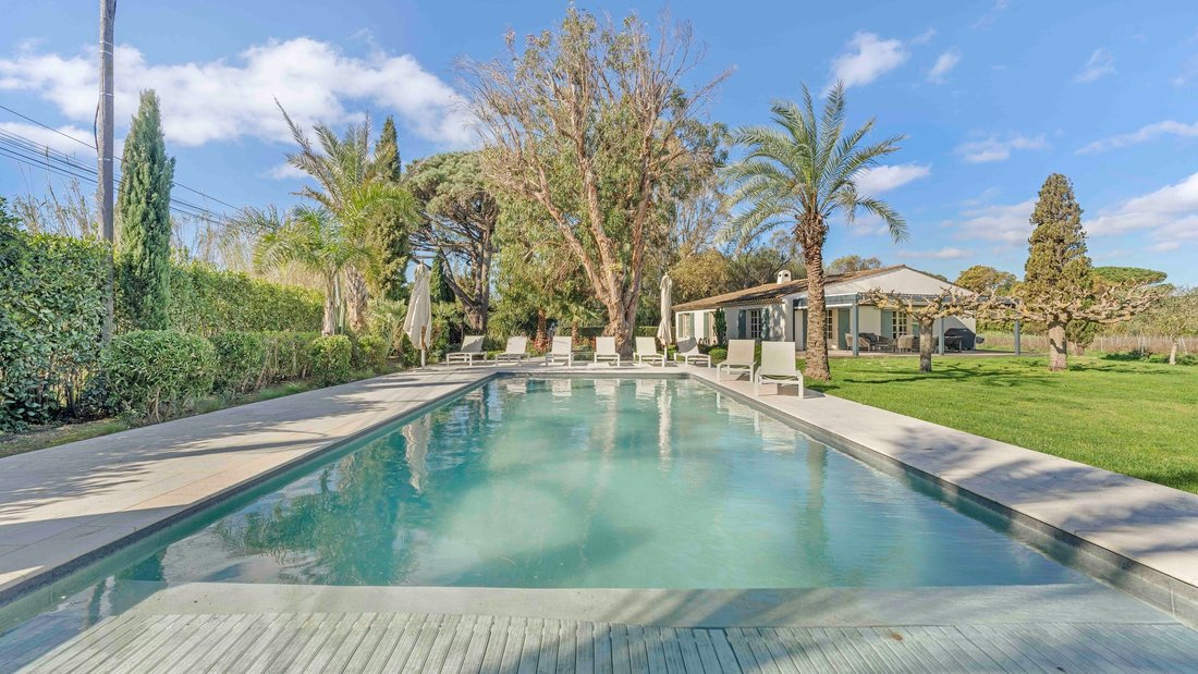 House in Ramatuelle, Provence-Alpes-Côte d'Azur, France 5 - 17488017