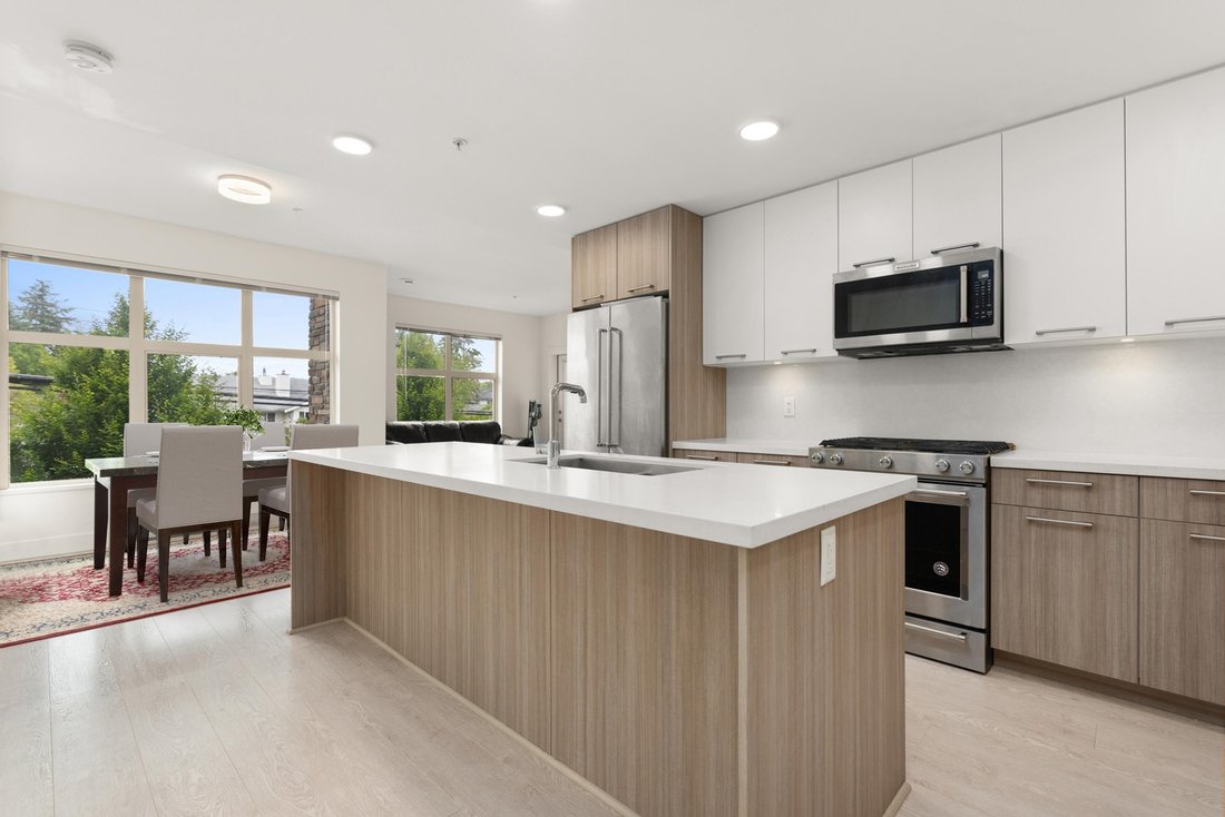 Condo in White Rock, British Columbia, Canada 4 - 17488163