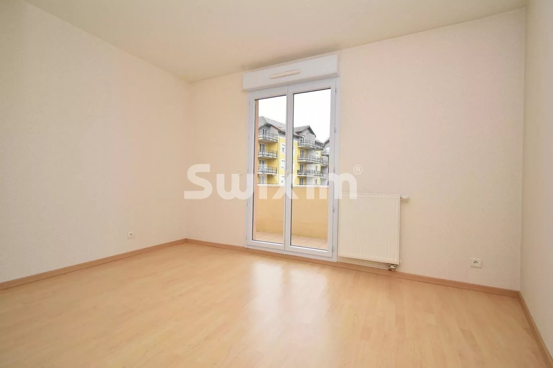Apartment in Ouest, Saint-Genis-Pouilly, France 5 - 17488503