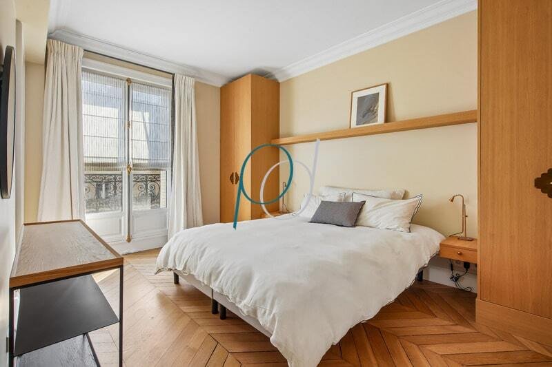Apartment in Palais Royal, Paris 1er Arrondissement, Paris 4 - 17486958