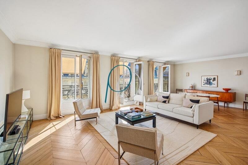 Apartment in Palais Royal, Paris 1er Arrondissement, Paris 2 - 17486958