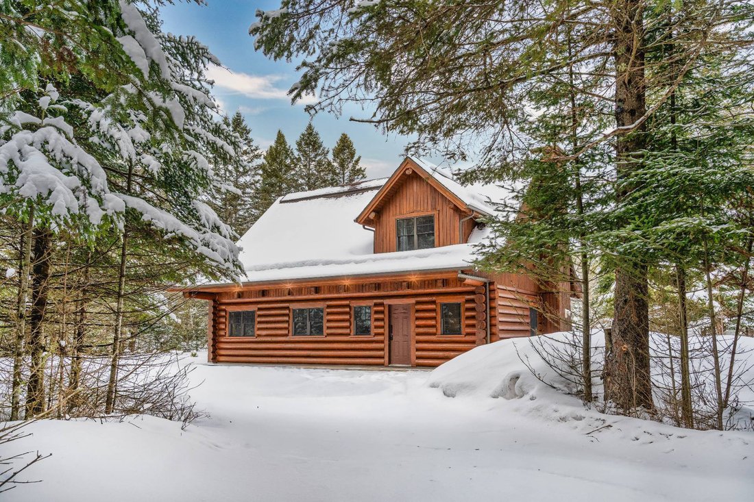 House in Mont-Tremblant, Quebec, Canada 3 - 17488235