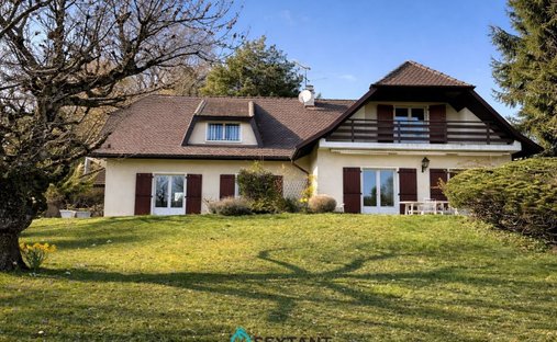 Casa en Divonne-les-Bains, Auvernia-Ródano-Alpes, Francia 1