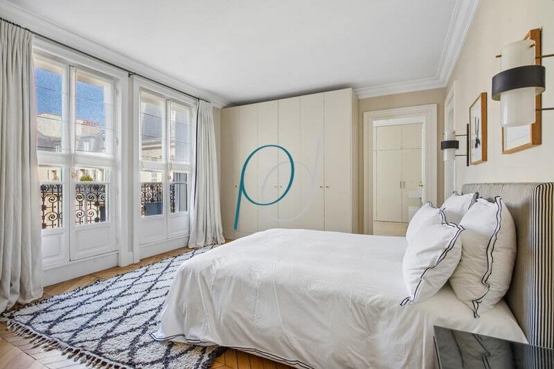 Apartment in Palais Royal, Paris 1er Arrondissement, Paris 5 - 17486958