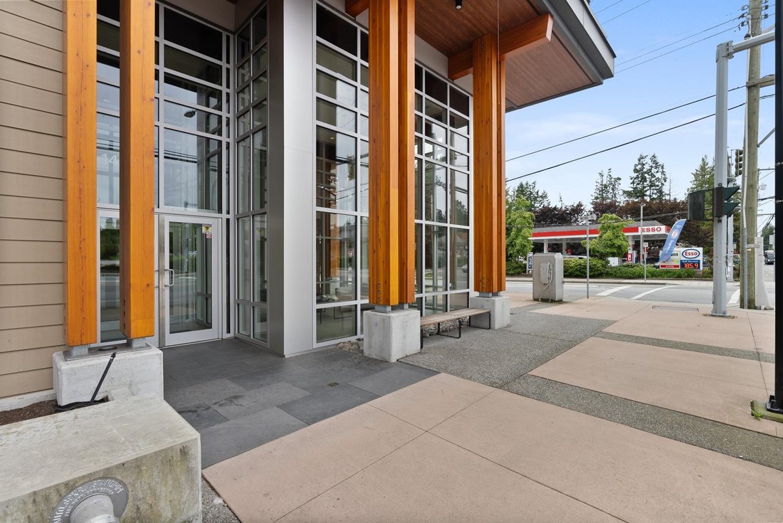 Condo in White Rock, British Columbia, Canada 1 - 17488163