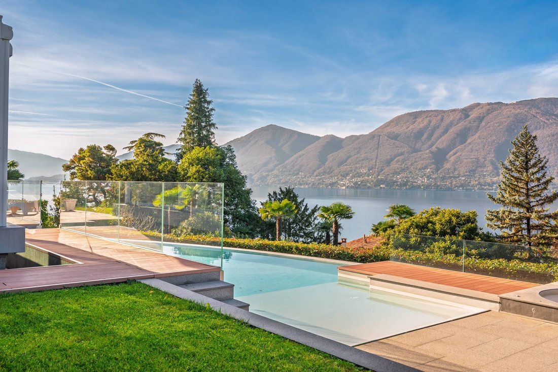 House in Bedero, Lombardy, Italy 1 - 16661012