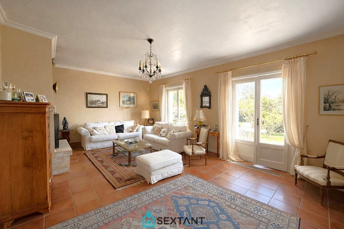 House in Divonne-les-Bains, Auvergne-Rhône-Alpes, France 3 - 17488530