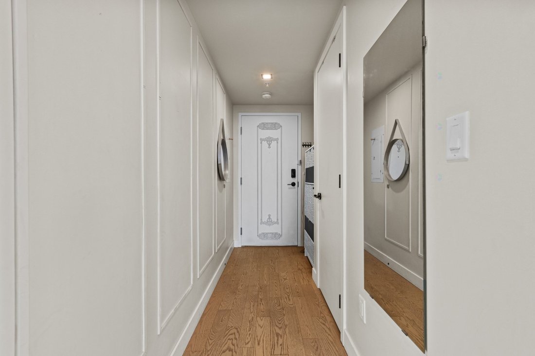 Condo in Montréal, Quebec, Canada 4 - 17488256