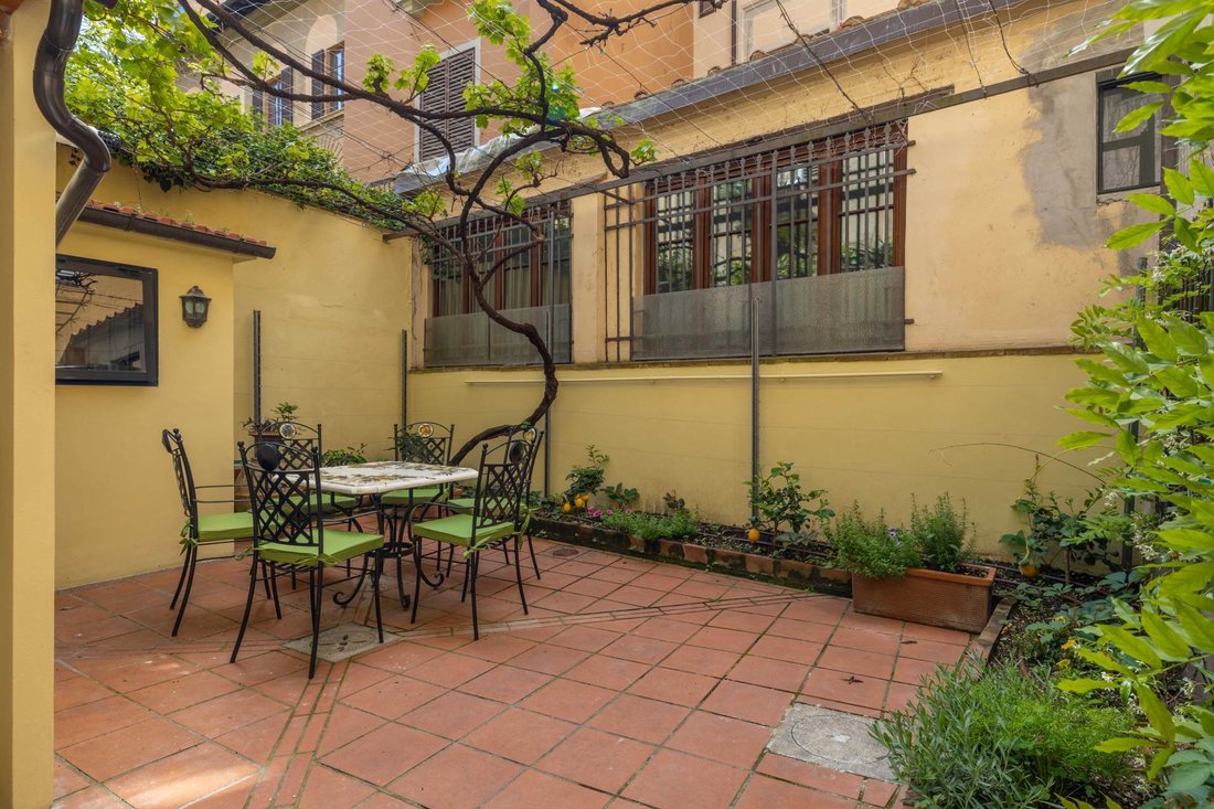Apartment in Center, Florence, Tuscany 2 - 17488415