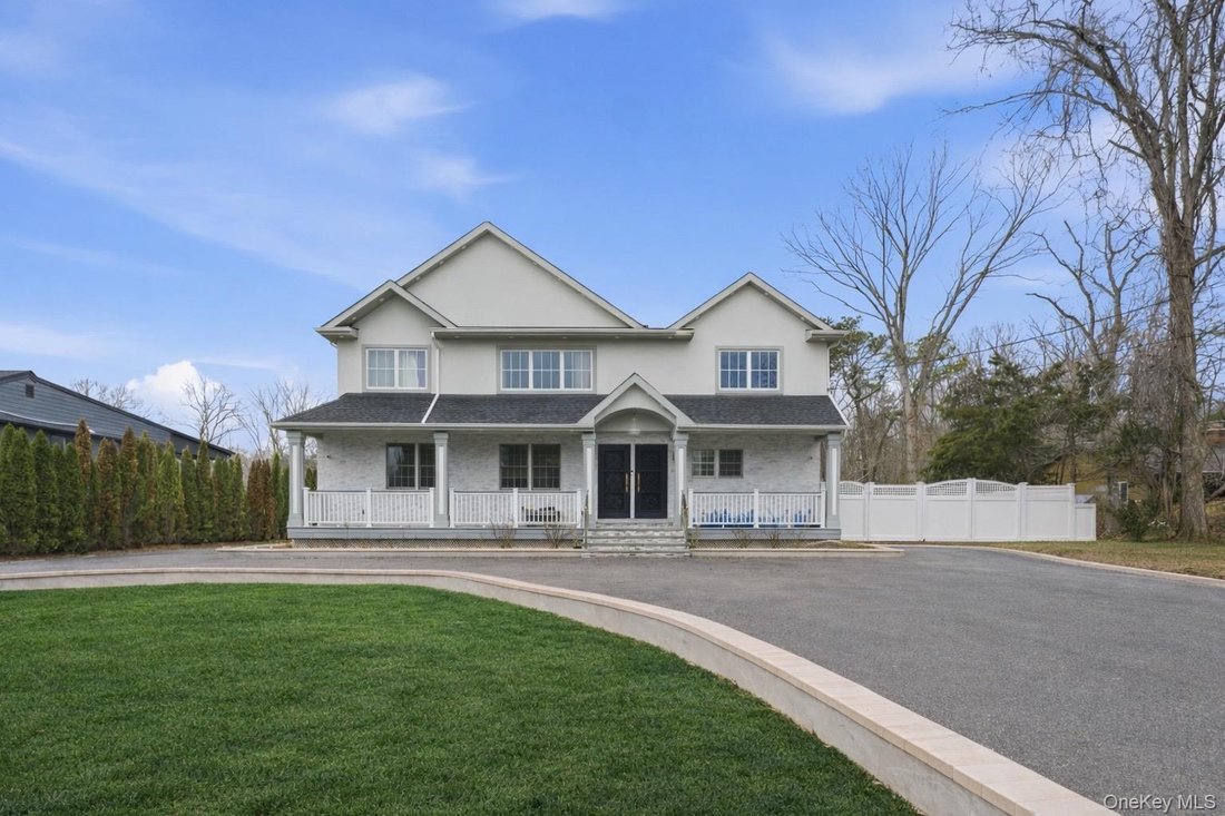 House in Huntington Station, New York, United States 1 - 17484628