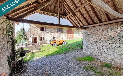 House in Saint-Offenge-Dessus, Saint-Offenge, France 1
