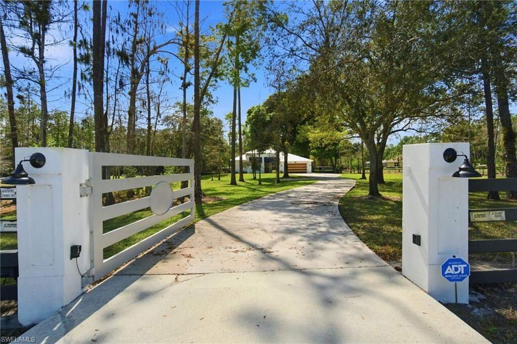 House in Naples, Florida, United States 4 - 17489167