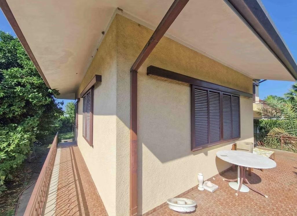 Villa in Pietrasanta, Tuscany, Italy 3 - 17488128