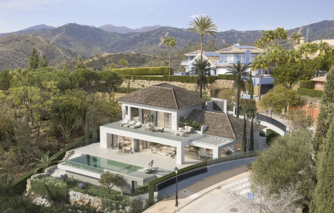 Villa in Elviria-Cabopino, Marbella, Spain 1 - 17490062