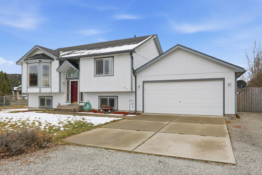 House in Nine Mile Falls, Washington, United States 2 - 17489603