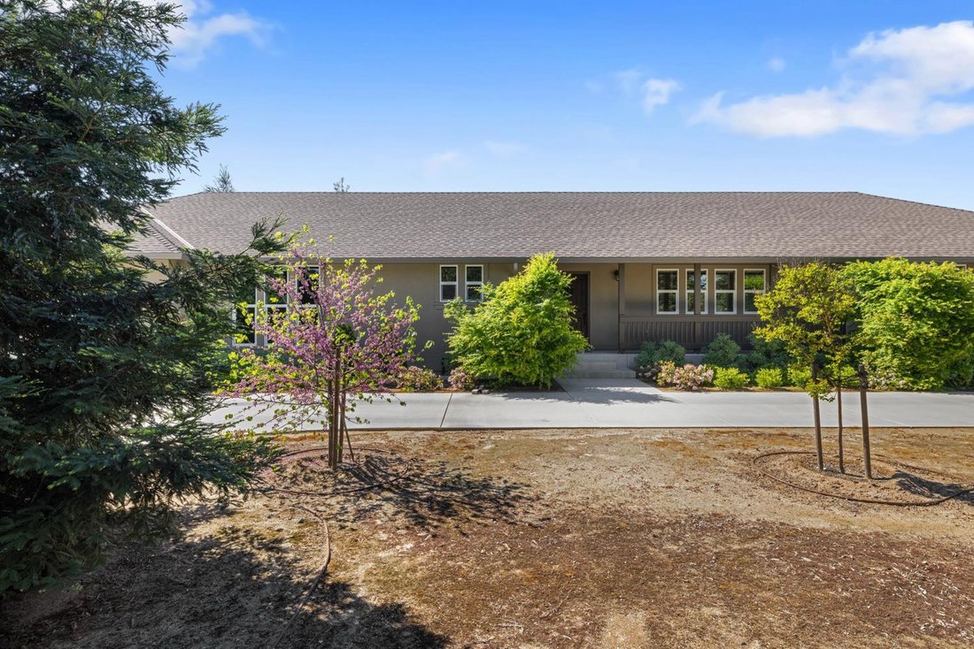House in Modesto, California, United States 1 - 17488111