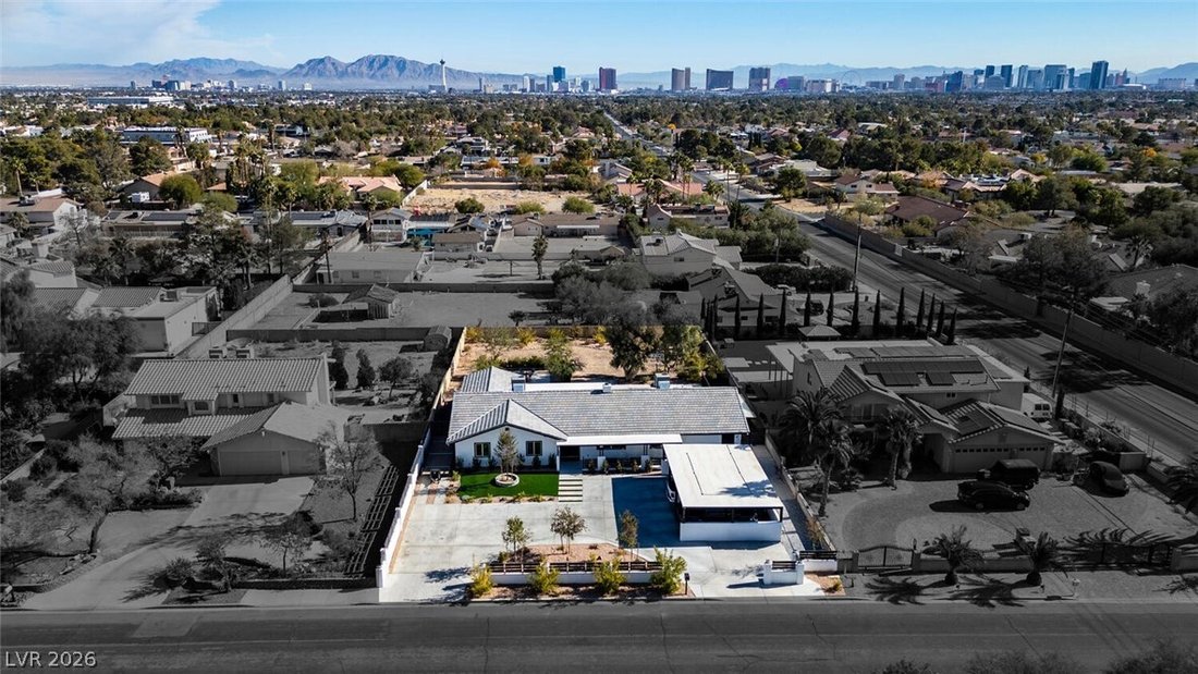 House in Las Vegas, Nevada, United States 2 - 17489686