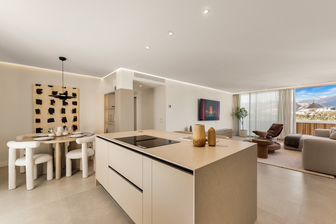 Apartment in Marbella, Andalusia, Spain 2 - 17490081
