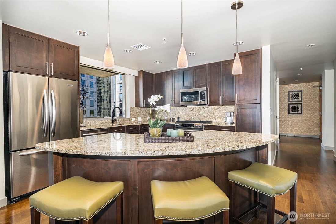 Condo in Bellevue, Washington, United States 3 - 17488190