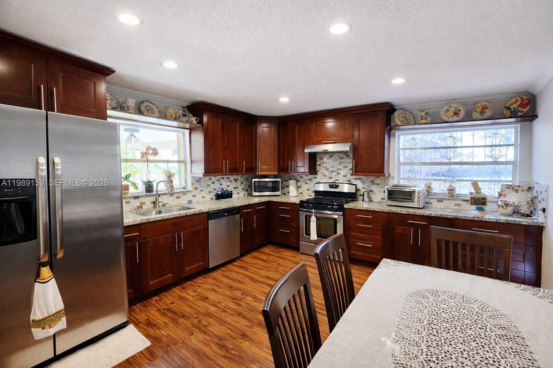 House in Miami, Florida, United States 3 - 17487233